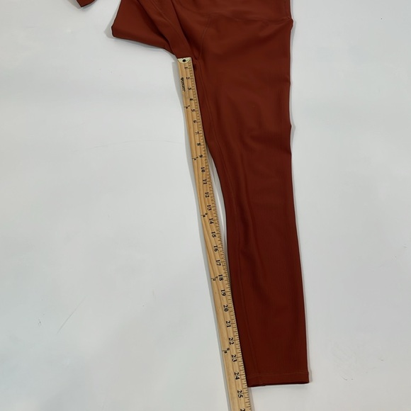 Varley Leggings Size Small Rust Color Ribbed Fabric NWOT - Picture 8 of 11
